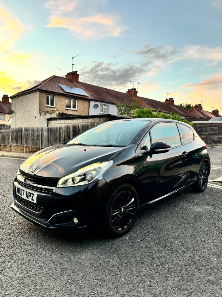 Peugeot, 208, Hatchback, 2017, Manual, 1199 (cc), 3 doors