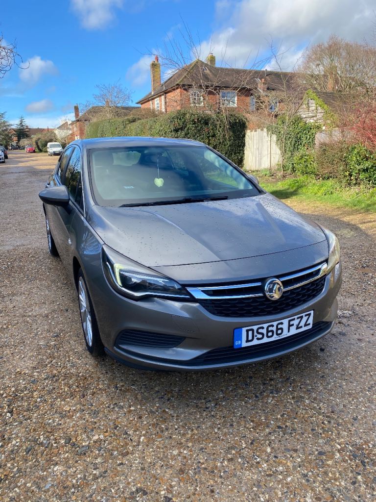 Vauxhall, ASTRA, Hatchback, 2017, Manual, 999 (cc), 5 doors