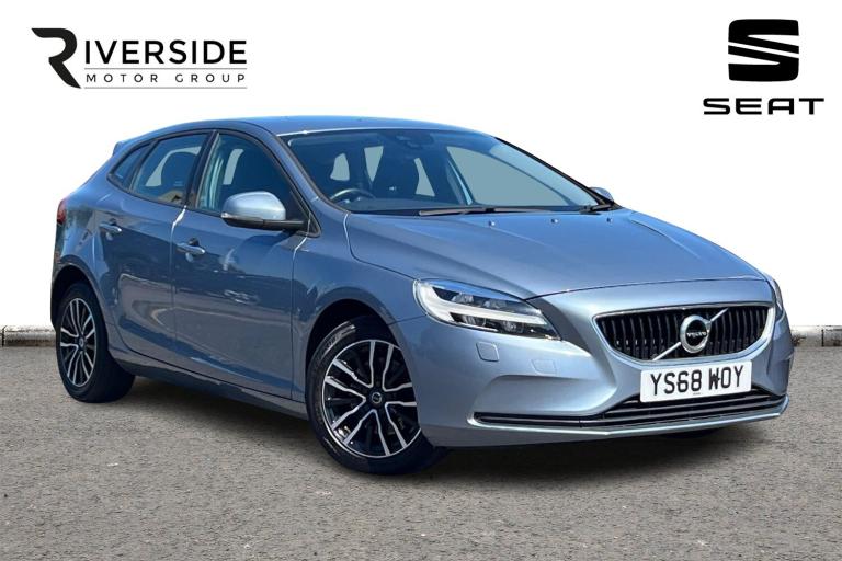 2018 Volvo V40 2.0 T3 GPF Momentum Nav Plus Euro 6 (s/s) 5dr Hatchback Petrol Manual