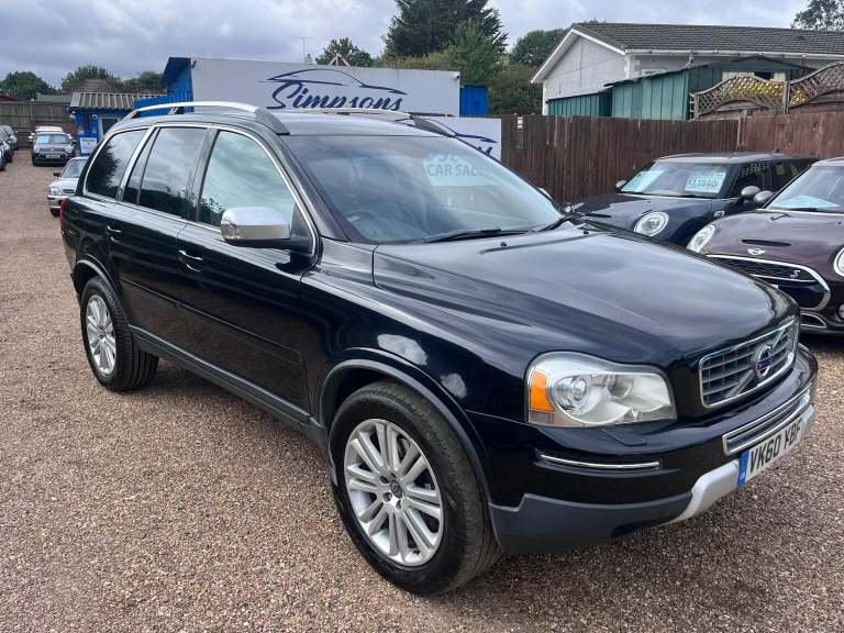 VOLVO XC90 2.4 D5 Executive Geartronic AWD 5dr (black) 2010