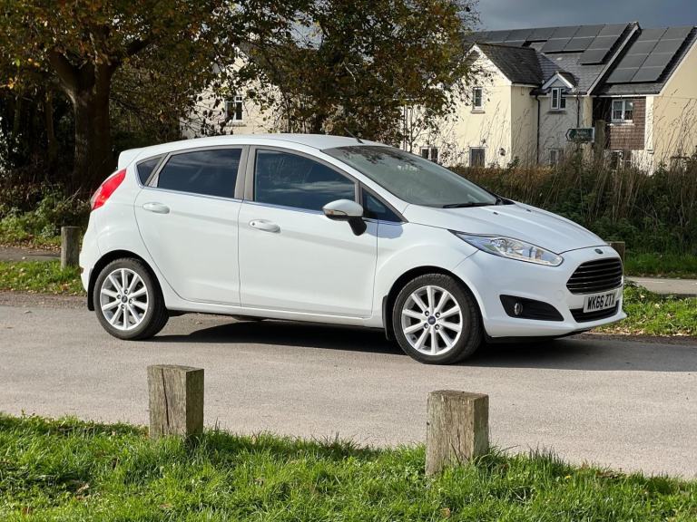 2016 Ford Fiesta 1.5 TDCi Titanium 5dr HATCHBACK Diesel Manual