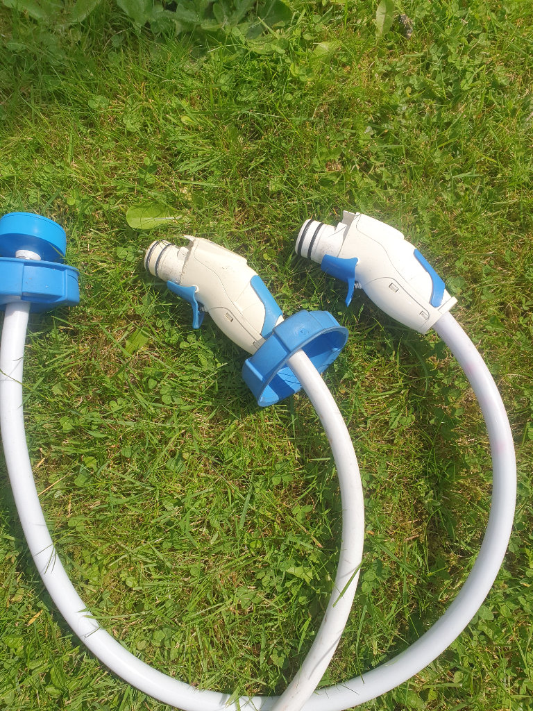 Caracan water pumps truma x2