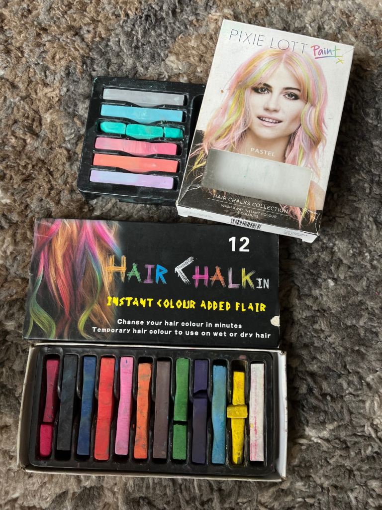 Hair chalks. VGC £4 Tqy or can post
