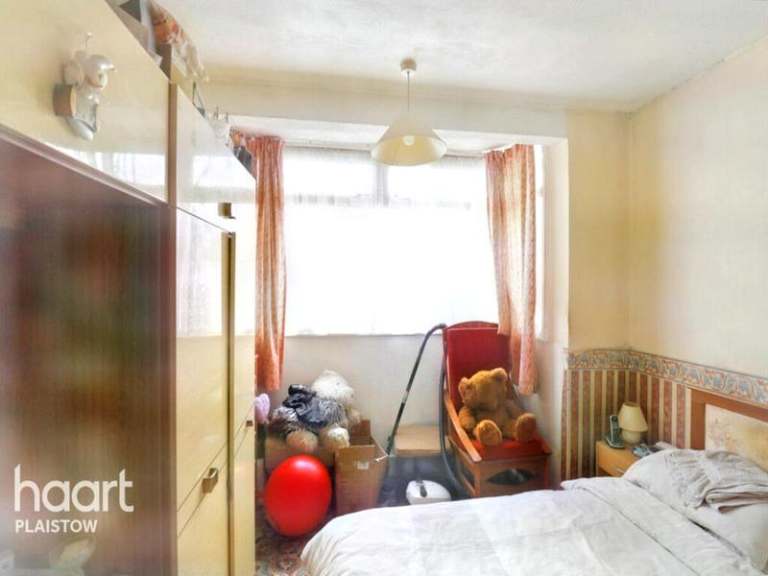 🏚️🔑  ROOMS FOR A GOOD PRINCE IN SEVEN SISTERS  🏚️🔑 TAKE ONE !