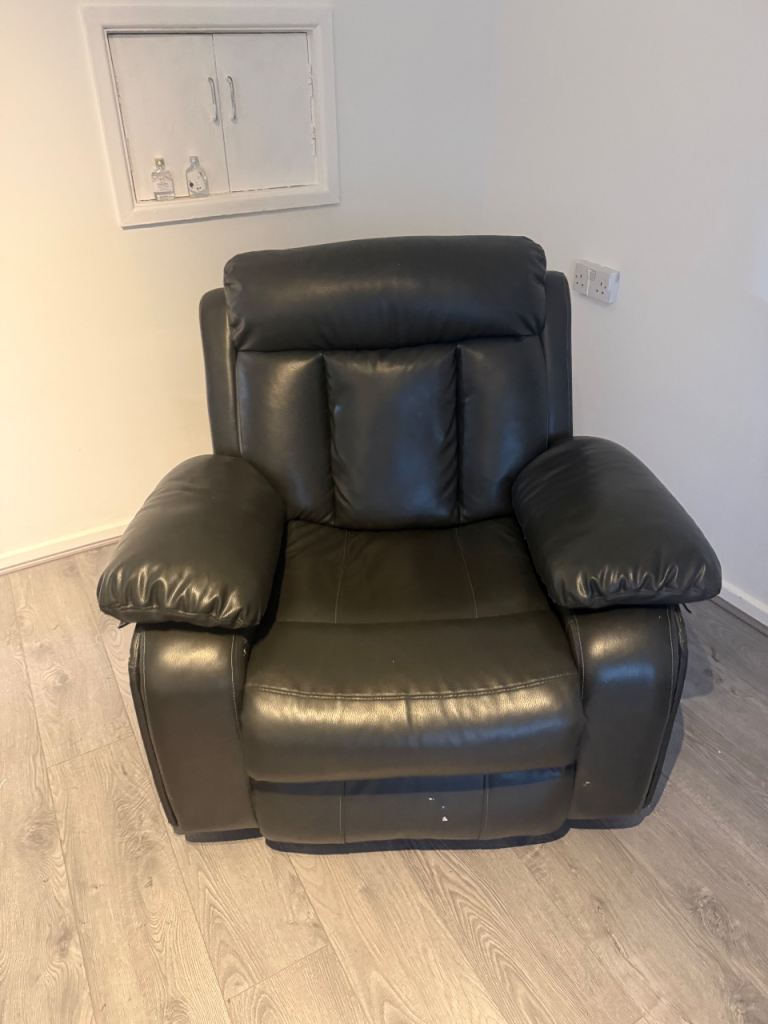 Swivel Rocking Recliner Chair - Black