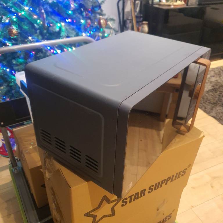 Swan Nordic 750W microwave 