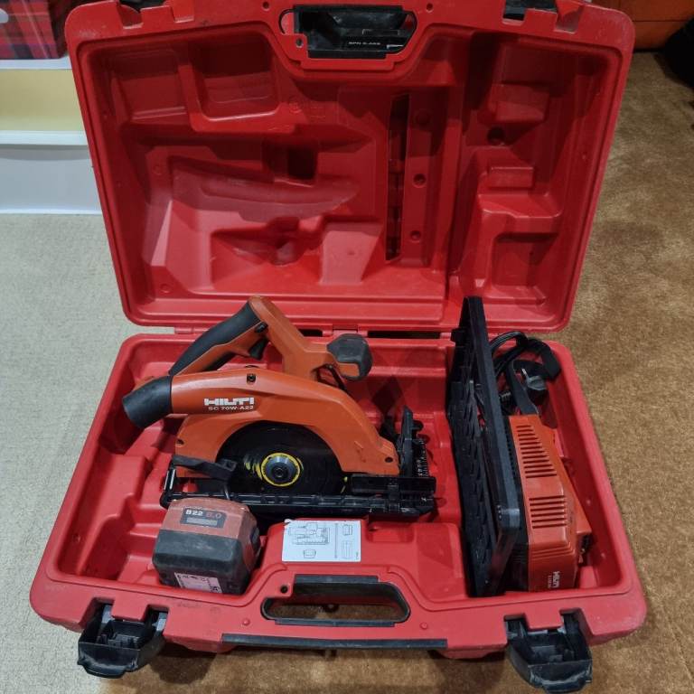 Hilti Circular Saw with Battery and Guide Rail – Good Condition