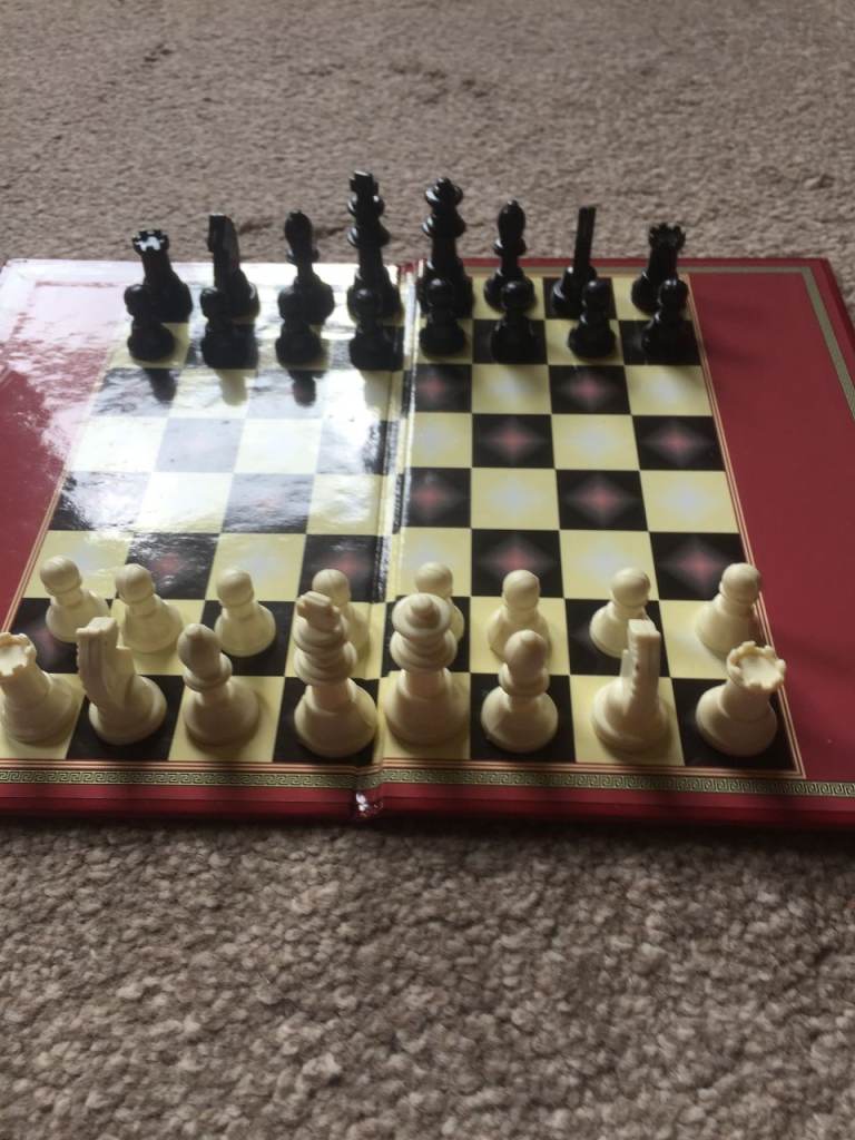 Beginners guide to chess with book and full chess set PLUS another set of chess pieces and book