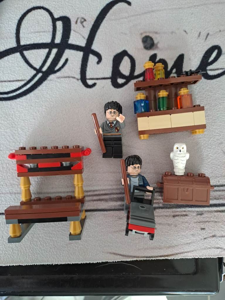 LEGO Harry Potter Minifigures & Accessories - Good Condition