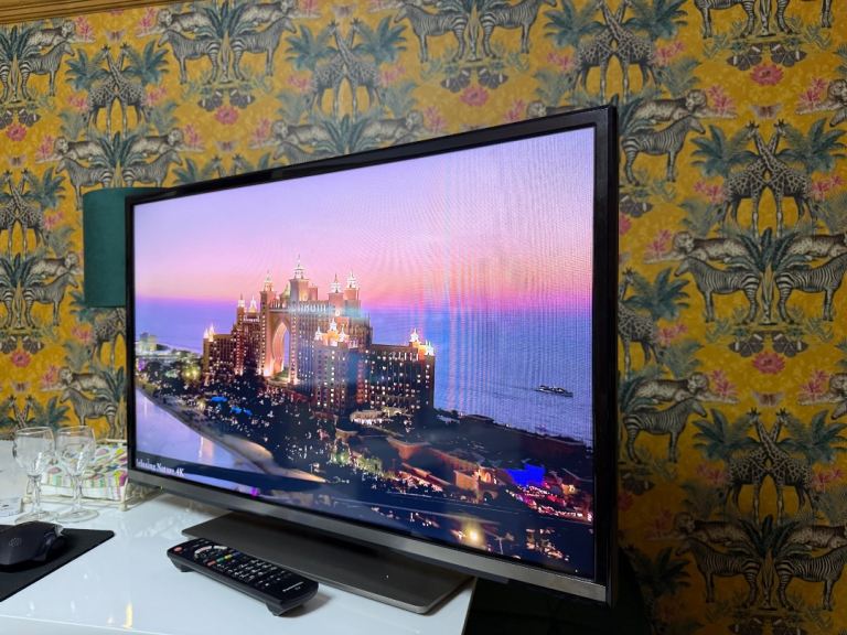 32” Panasonic HD Smart TV with Remote – Good Working Order