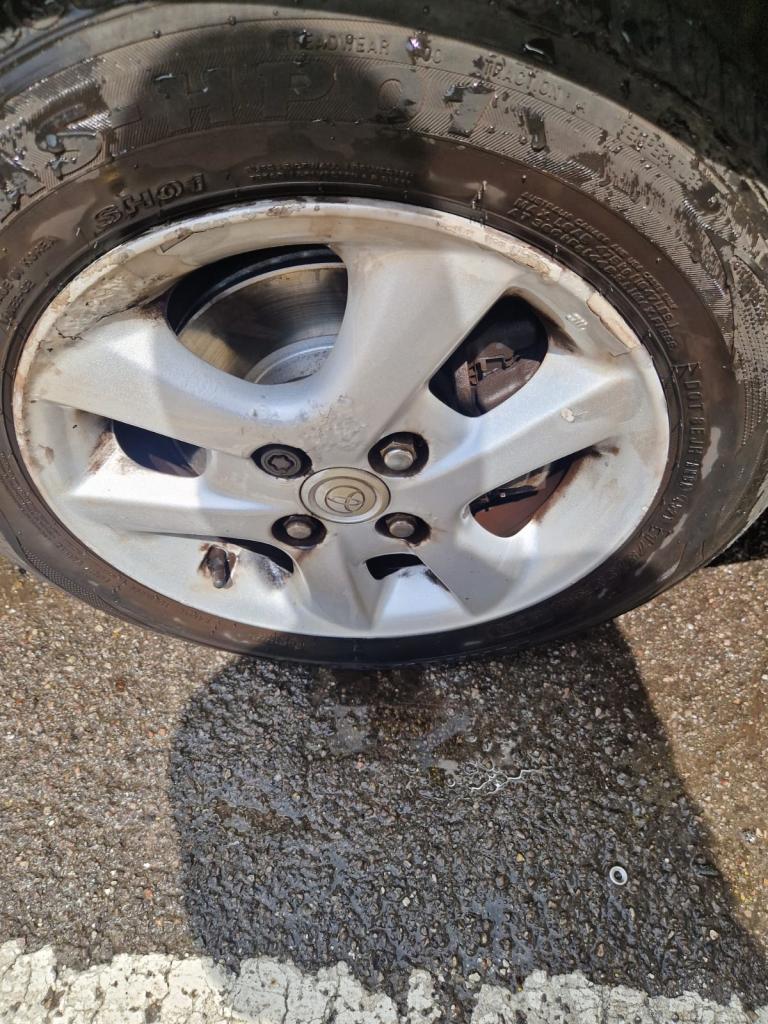 Ford Kuga 18 inch rims and tires