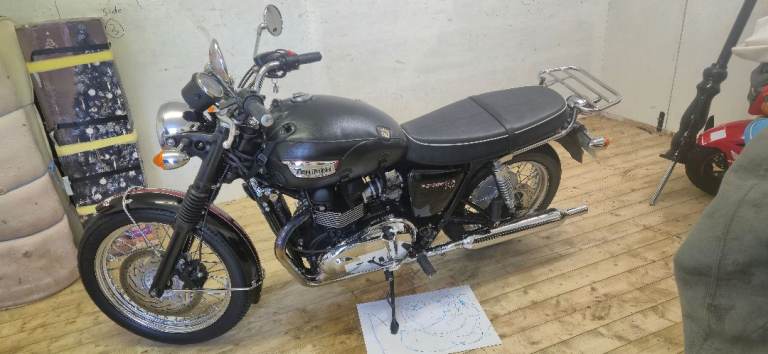 Triumph, BONNEVILLE, 2014, 865 (cc)