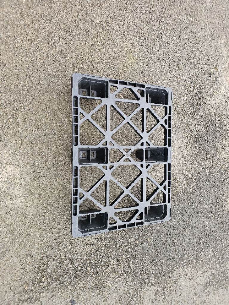 Plastic Pallets - 800x600