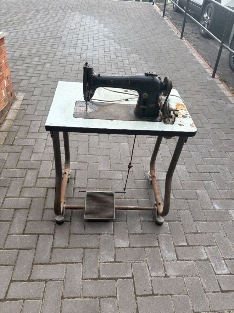 Sewing machine 