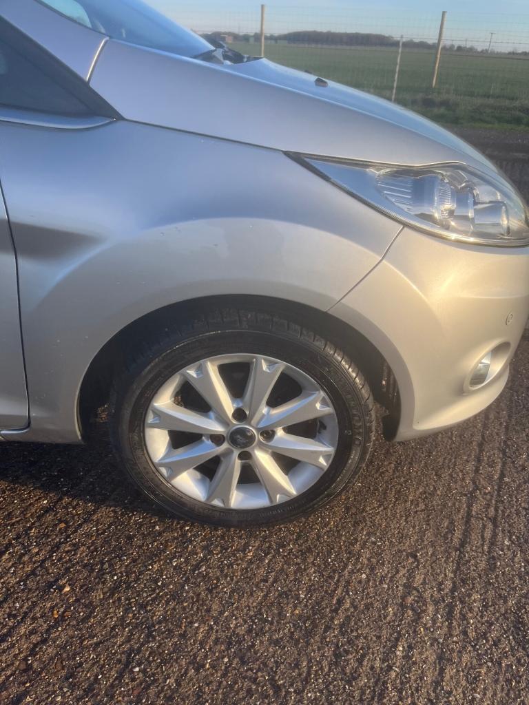 2010 Ford Fiesta 1.25 Zetec*9m MOT*Full History*2 Owners*Aircon*Alloys*1st car ?