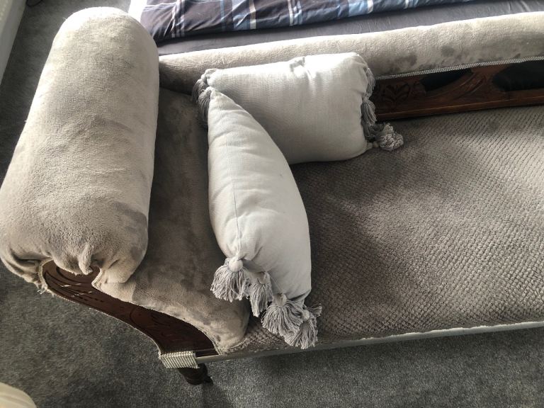 Chairs for free 