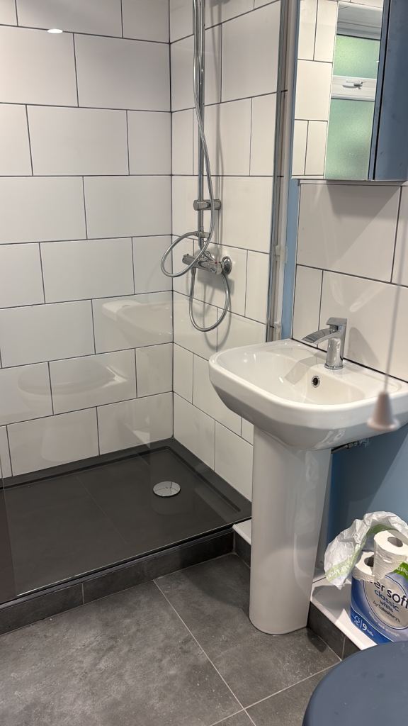 Room to let in St George 