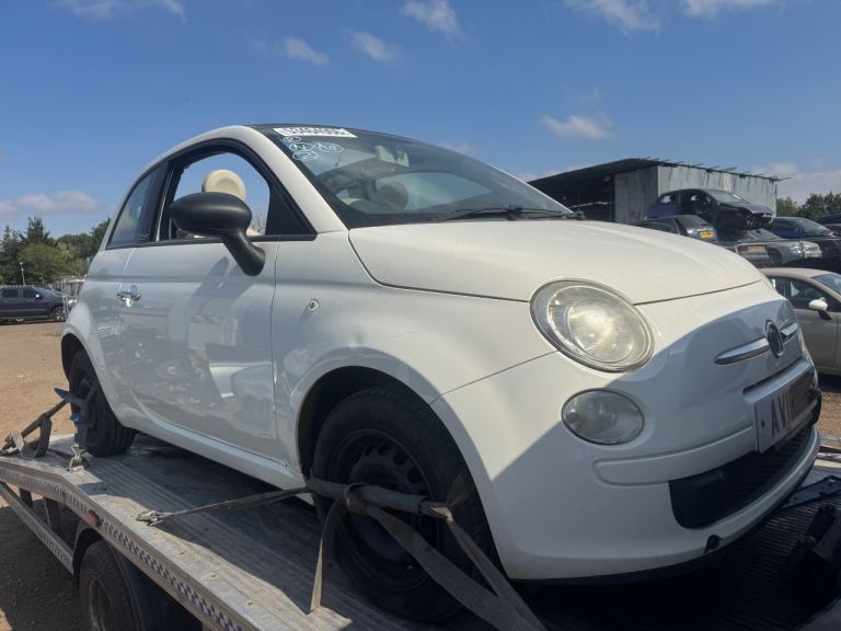 Fiat 500c 1.2 2011 white BREAKING FOR PARTS 