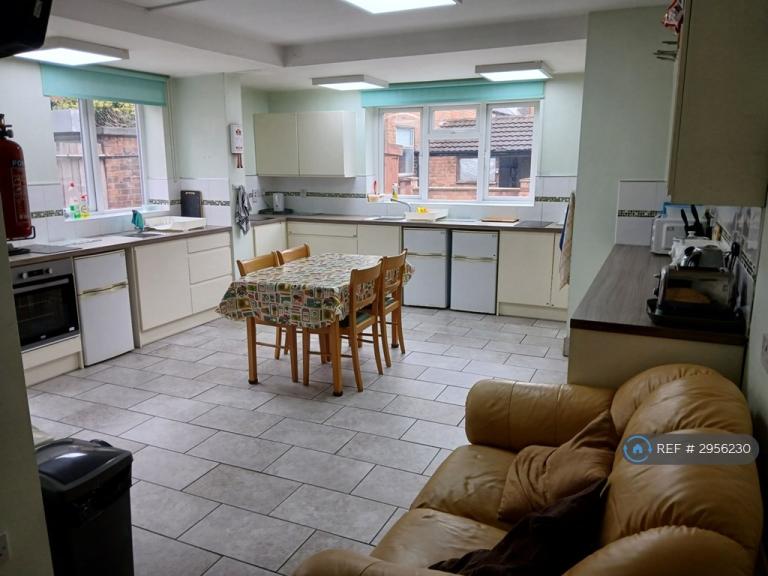 1 bedroom in Station Road, Nottingham, NG9 (#2956230)