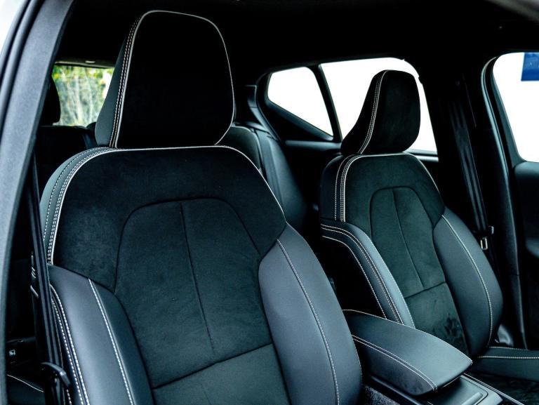 2024 Volvo XC40 2.0 B3 MHEV Plus DCT Auto Euro 6 (s/s) 5dr ESTATE Petrol/Electric Hybrid Automatic