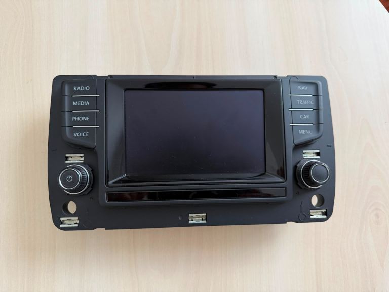 Genuine VW Golf Mk7 MIB1 Discover Nav Sat Nav Screen, Brain Unit, Trim & Media-In Kit