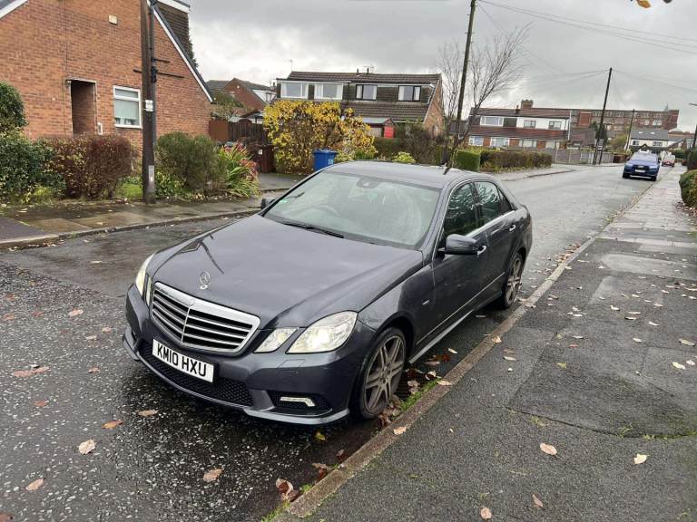 Mercedes benz E class 200