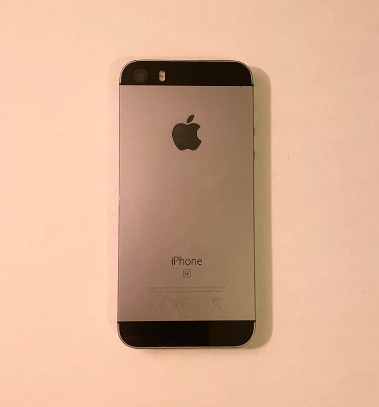Apple iPhone SE 64GB Unlocked 1st Generation SmartPhone / A1723 / 2016 / Battery 88% Capacity image 2