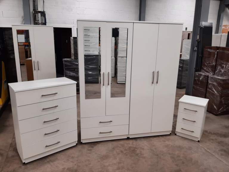 ⭐Clearance Sale⭐Brand New Fully Assembled Folding Door Wardrobes &Bedroom Sets🚚Free Delivery