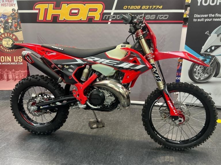 Rieju RR 300cc RACING PRO INJECTION ENDURO ALL NEW 2026 MODEL TOP SPEC TPI £9195