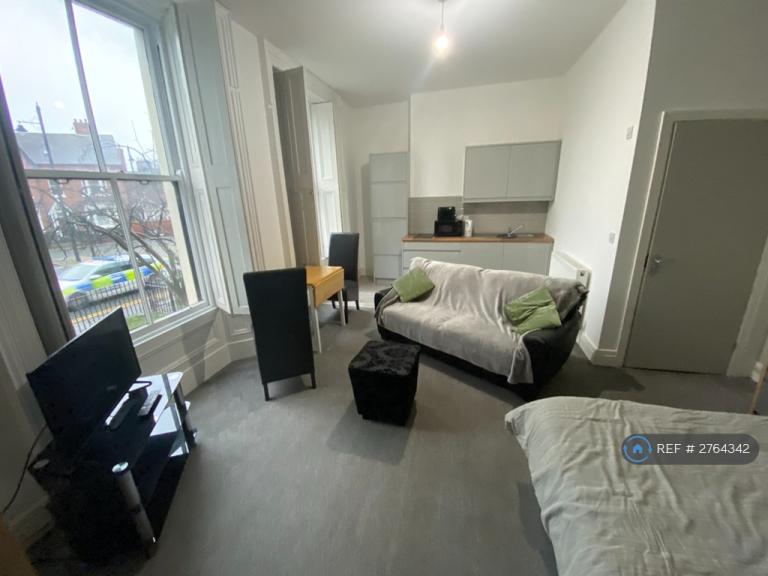 1 bedroom in Grange Crescent, Sunderland, SR2 (#2764342)