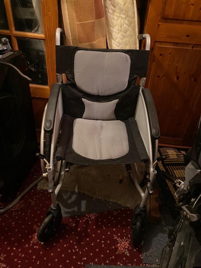 Wheelchair LIKE NEW 