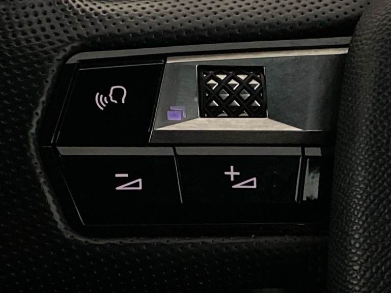 2020 DS Automobiles DS 7 1.5 BlueHDi Performance Line 5dr Crossover/SUV DIESEL Manual