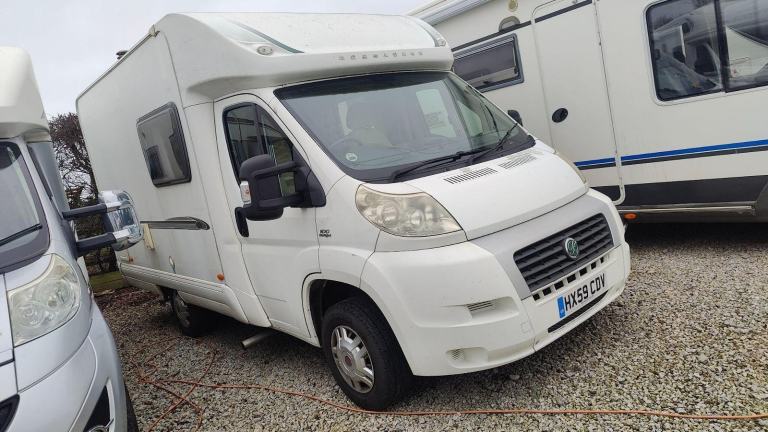 2008 Bessacarr E410 - Campact SUB 6M Van- Rear Shower/Kitchen