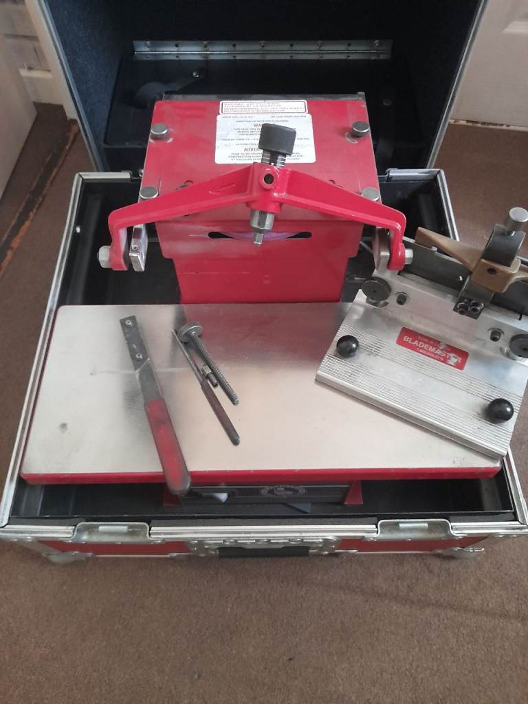 Blade master portable station  SPB801E