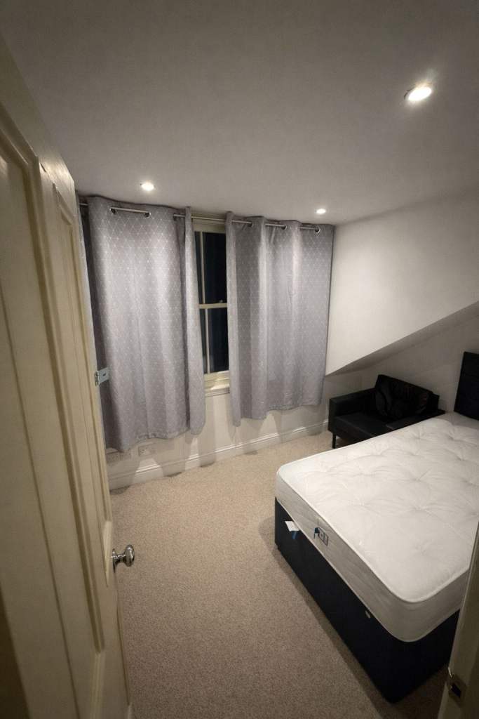Room to rent in Stockwell/Battersea 