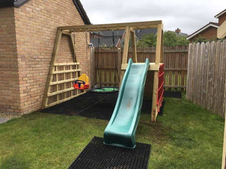 Brand New Climbing frame- Monkey climber 