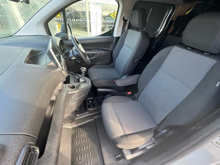 2023 Citroen Berlingo HDi 100ps 850 Enterprise XL Edition 5 Seat Kombi Crew Cab L2 LWB Crew Euro ...