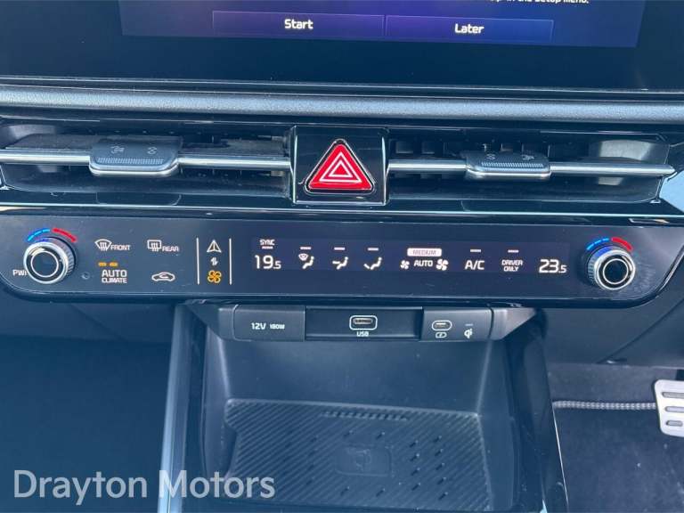 2022 Kia Niro 64.8kWh 4 SUV 5dr Electric Auto (201 bhp) ESTATE Electric Automatic