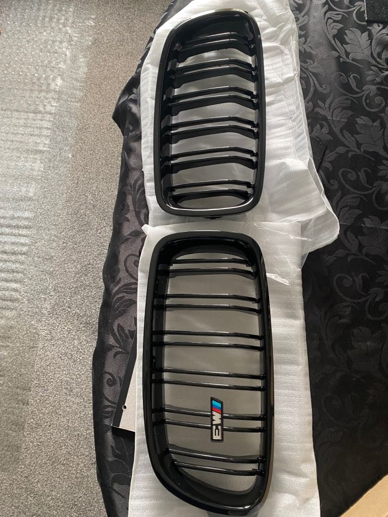 BMW 3 series Black grill 