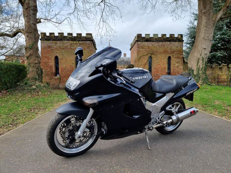 97 Kawasaki ZZR1100 D 16k 12 months MOT