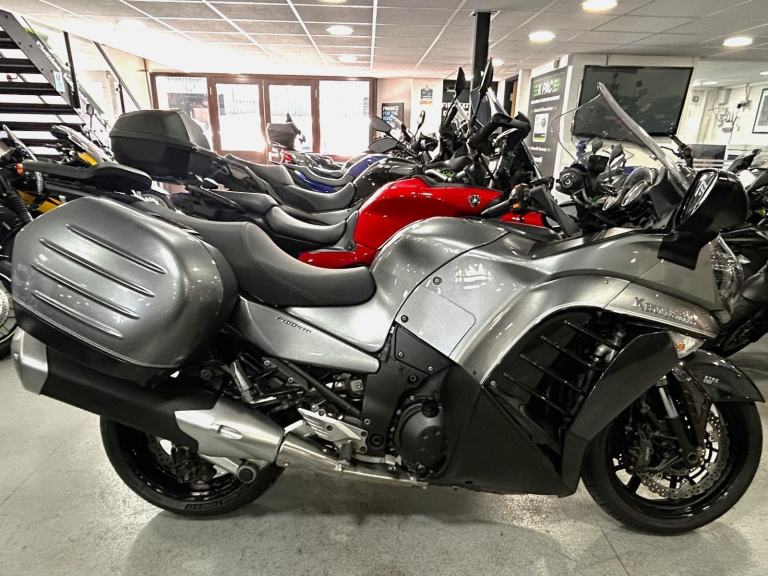 2017 Kawasaki ZG1400 GTR 1400 GREY SPORTS TOURER