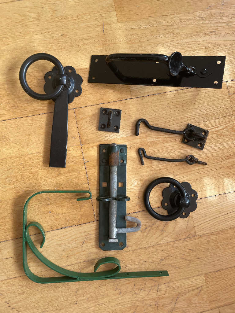  BUNDLE OF OUTDOOR GARDEN GATE FURNITURE - Latches Handles Retaining Hooks Hanging Basket