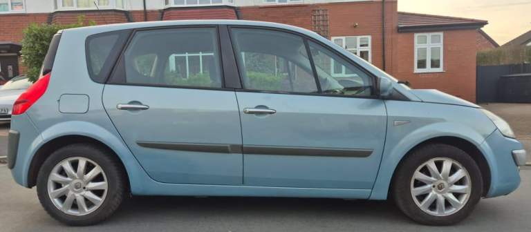 Automatic MPV. Low Miles - Good Serv Hist. MOT:28-09-26. Renault Megane Scenic Dynamique 1.6 - 07/57