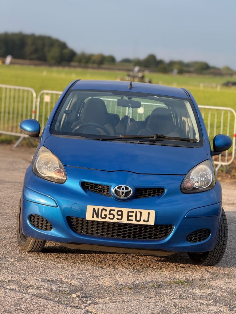 Toyota, AYGO, Hatchback, 2010, Manual, 998 (cc), 3 doors