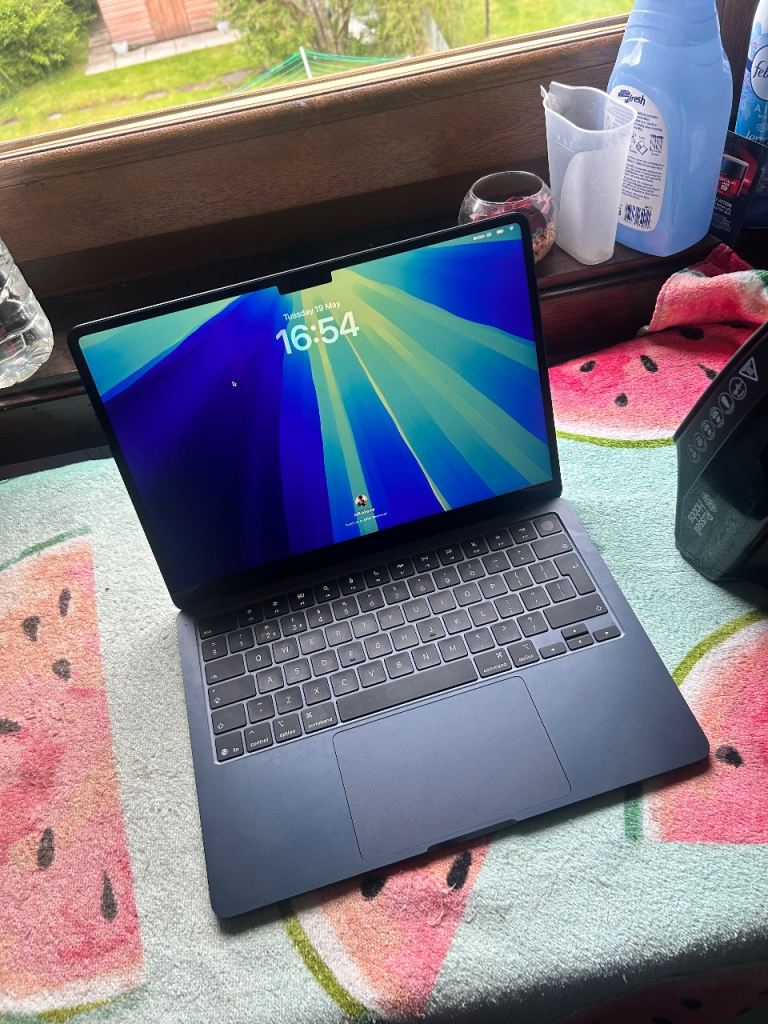 Apple MacBook Air M4 (2025) 