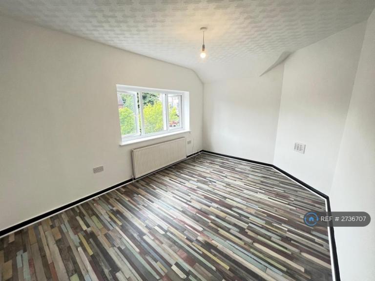 4 bedroom house in Eccles Old Road, Salford, M6 (4 bed) (#2736707)