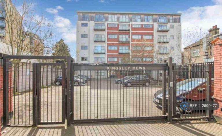 2 bedroom flat in Kingsley Mews, Ilford, IG1 (2 bed) (#2899477)