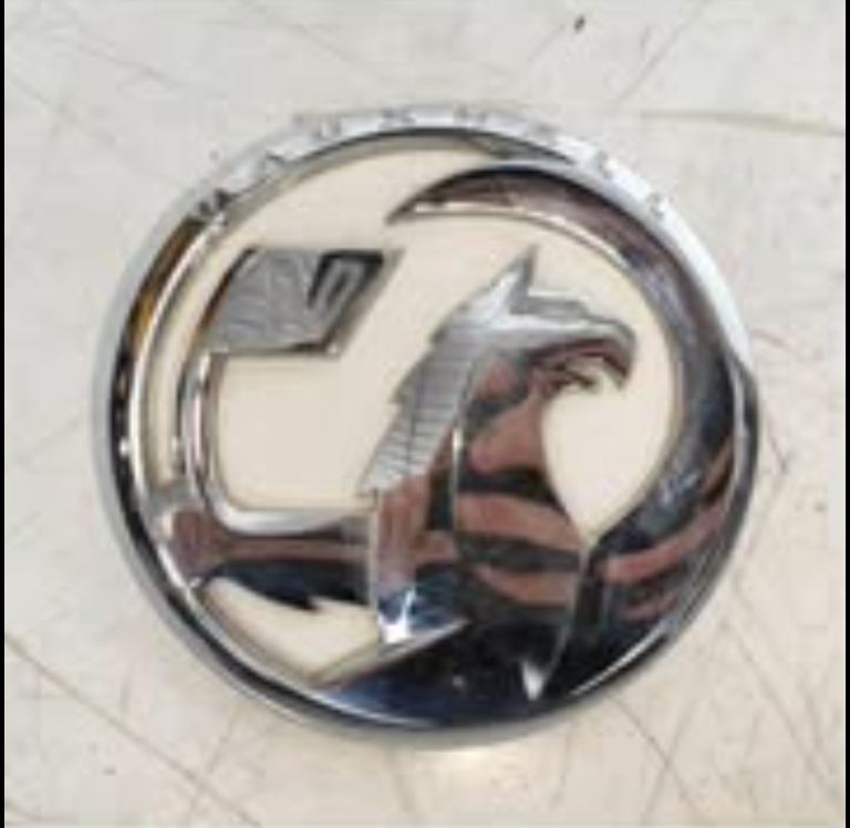 Vauxhall insignia boots lock button