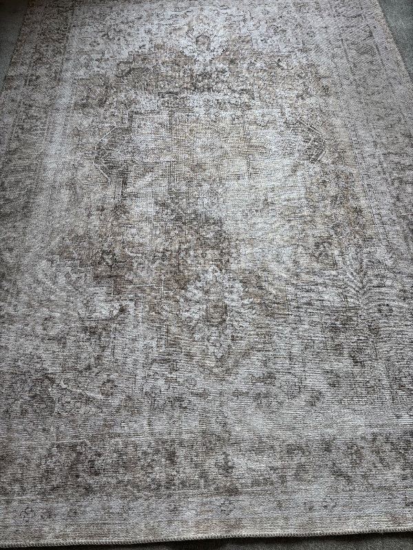 Large washable rug