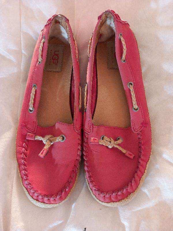 Authentic UGG Australia Moccasin/Boat Shoes (Style S/N 1004111)